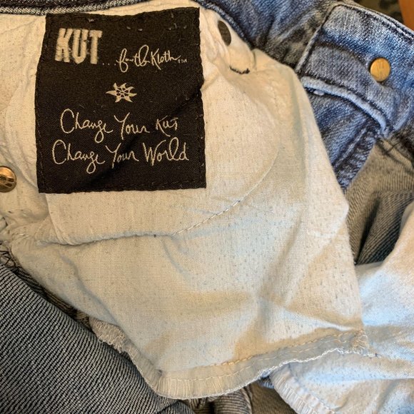 Kut From The Kloth Distressed Straight Jeans 8 - Picture 8 of 11